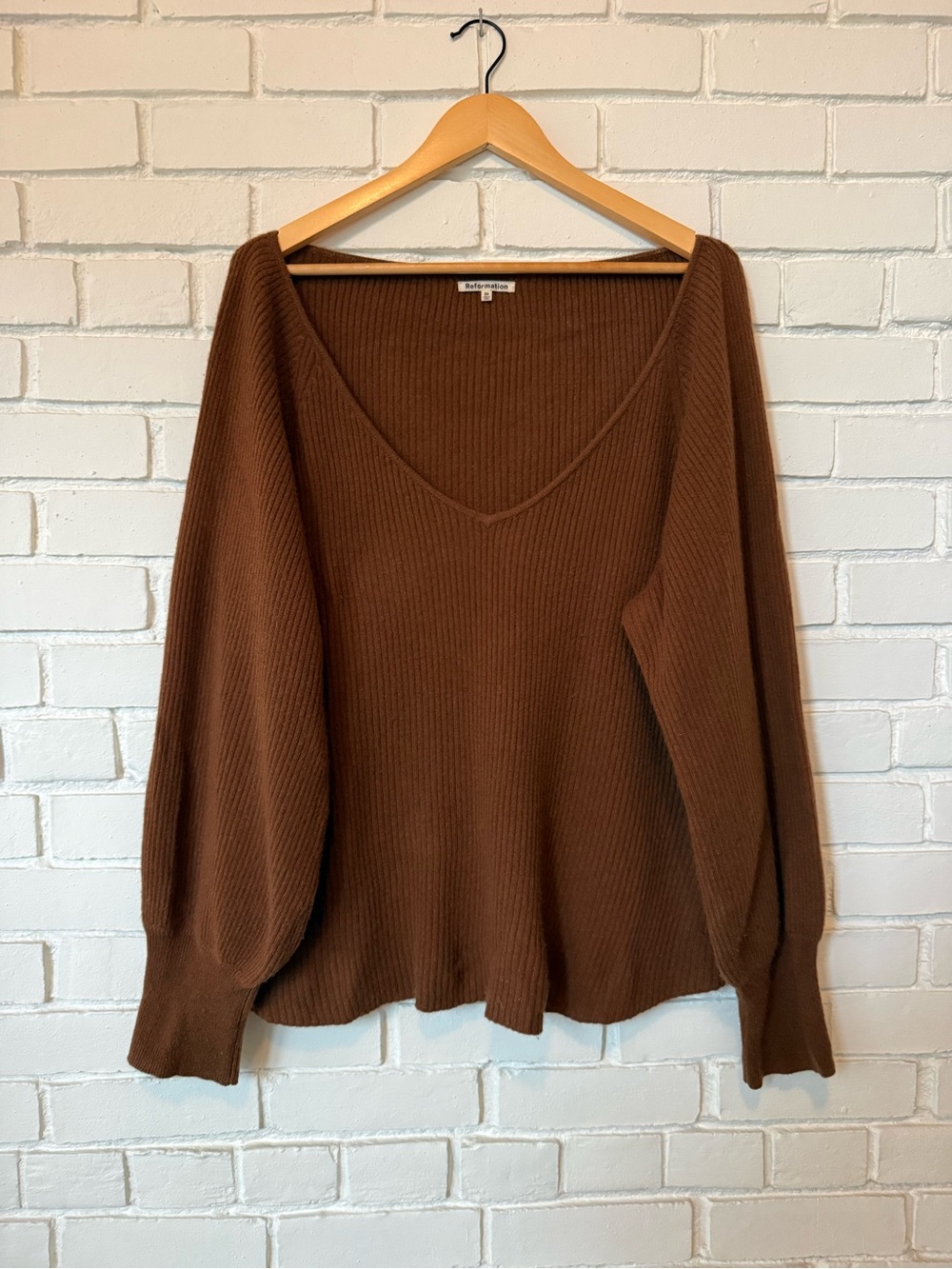 Reformation V-Neck Cashmere Sweater in Brown